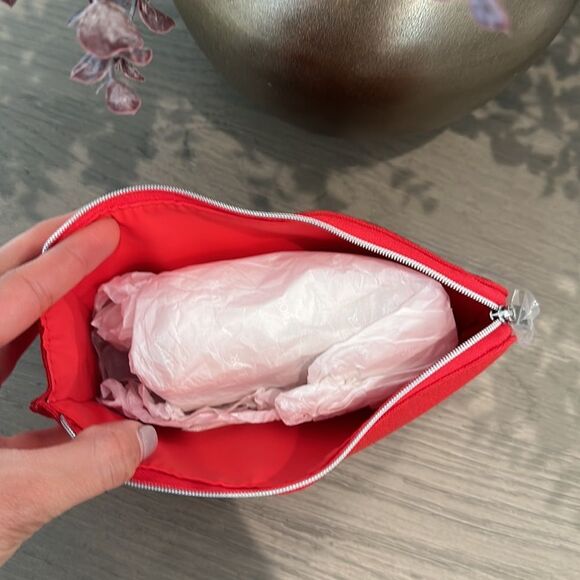 Christian Dior Beauty Bag and goodies - Picture 5 of 10